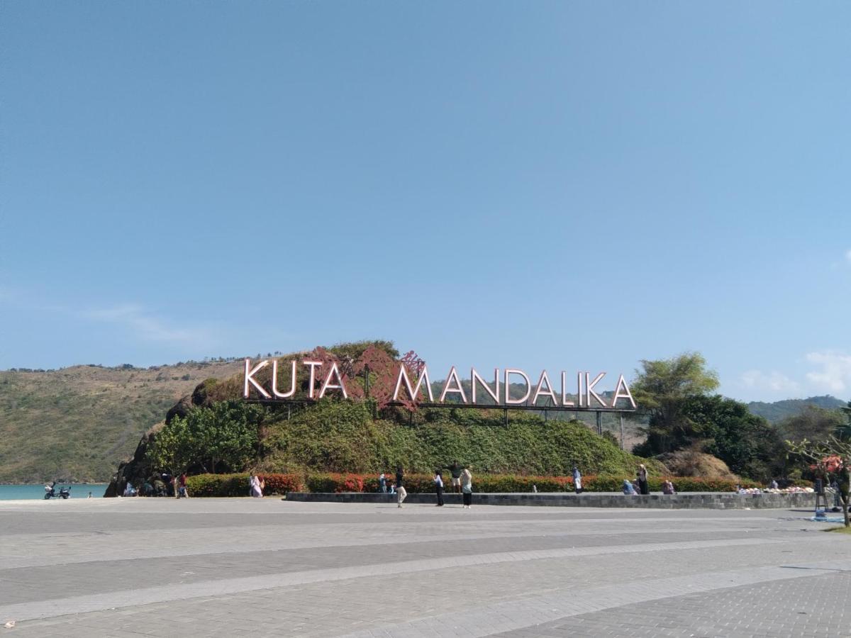 Nadil Homestay Kuta  Екстериор снимка
